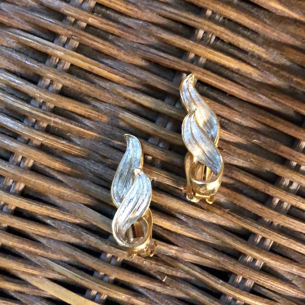Vintage two tone leaf earrings